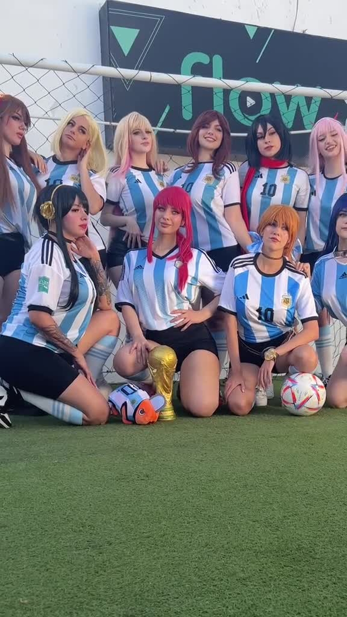 SÚBANSE A LA WAIFUNETAAAAA 🇦🇷✨ hicimos esta sesión de Waifus futbole...
