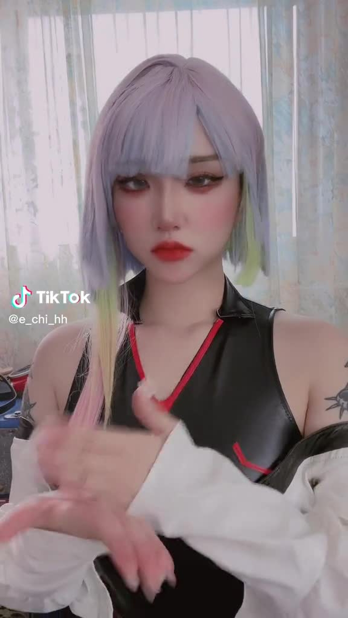 e_chi_hh