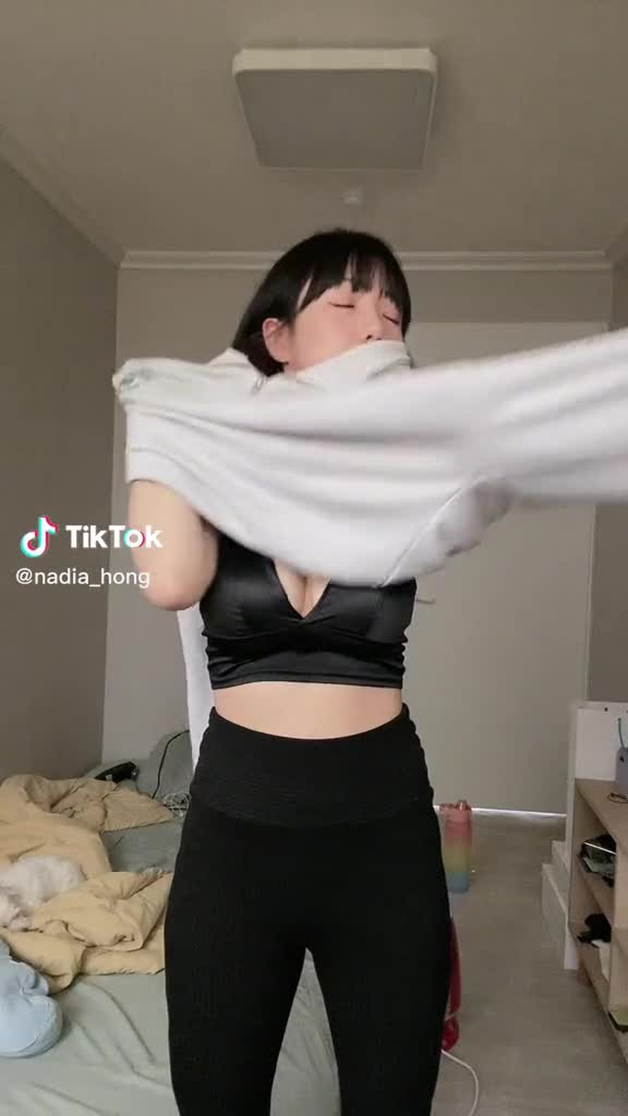 nadia_hong 3