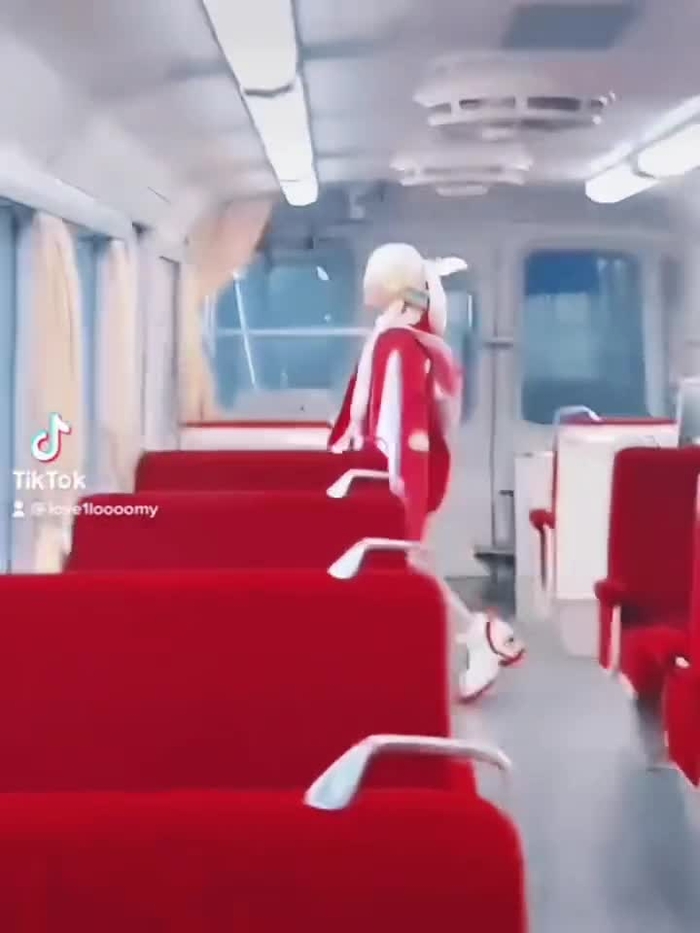るーみ🧠双子 love1loooomy 7