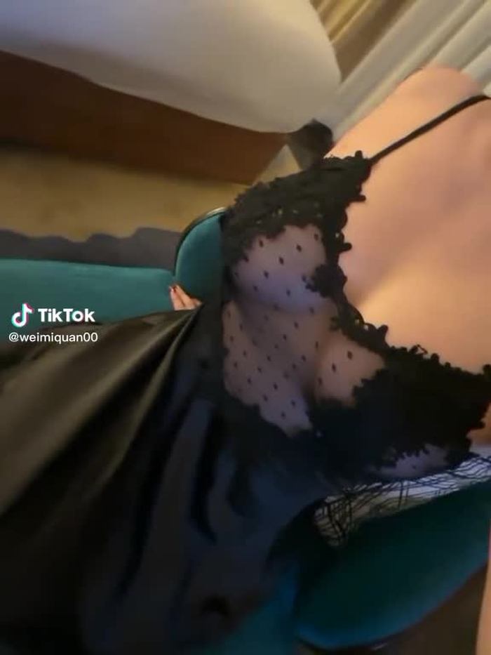 微密圈分享群→https://t.me/ laowangjiazhu 点击主页链接进群 #blackstockings #stockingl... 18