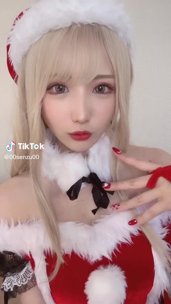 ぎゃうサンタちゃま #ギャル #コスプレイヤー #クリスマス #サンタコス #cosplay #お姉さん