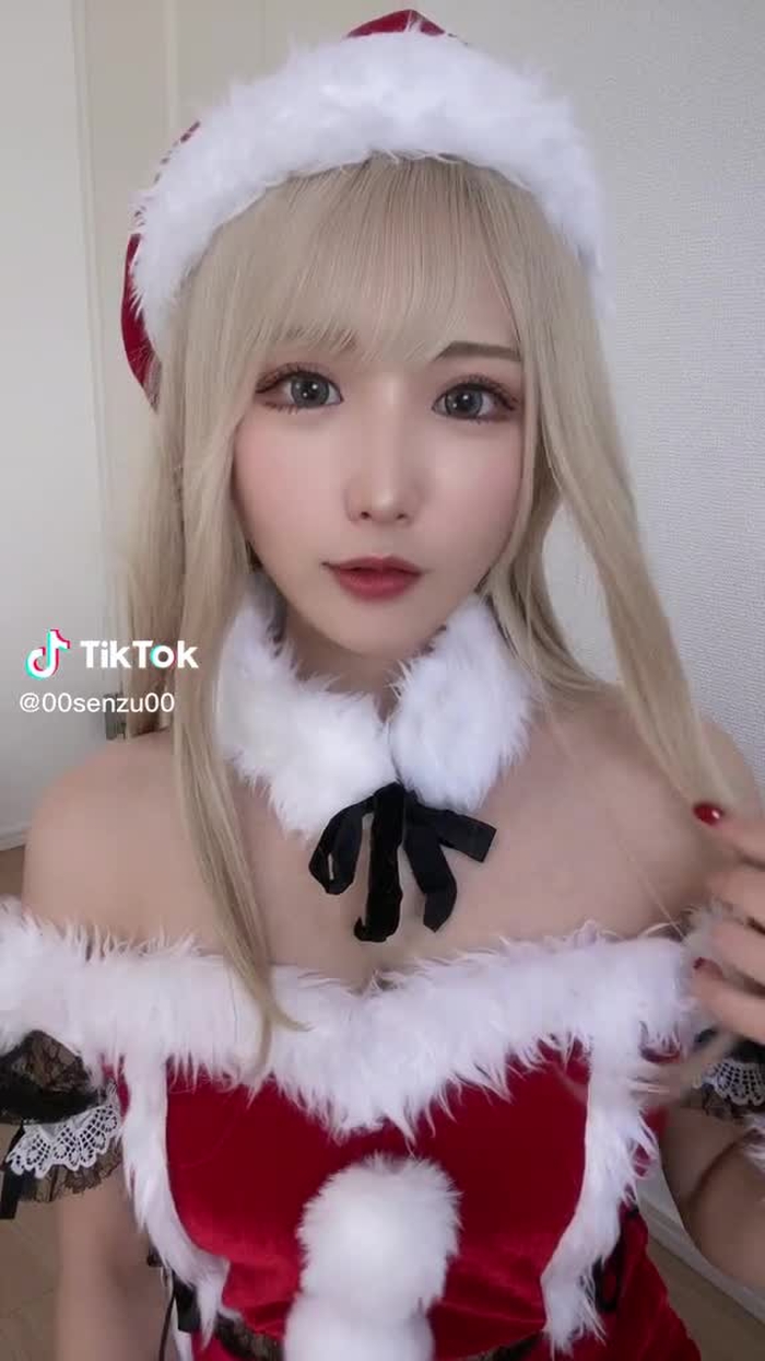 メリクリ🎄💗 #コスプレイヤー #サンタコス #クリスマス #ギャル #cosplay #むちむち #お姉さん #たわわ