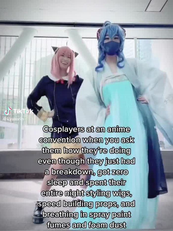 We’re fine dont worry 🤡 #cosplay #cosplayer #cosplaymeme #animeconven...