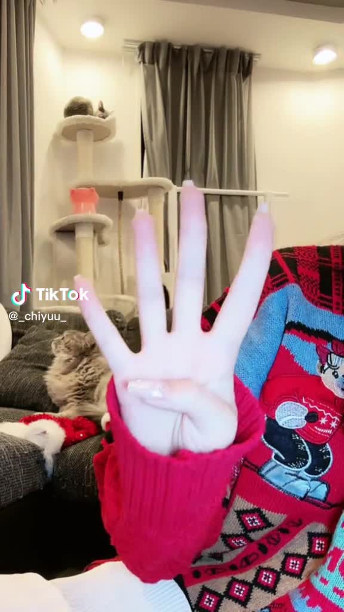 真似した顔文字当ててみて☝🏻#顔だけどあっぷ