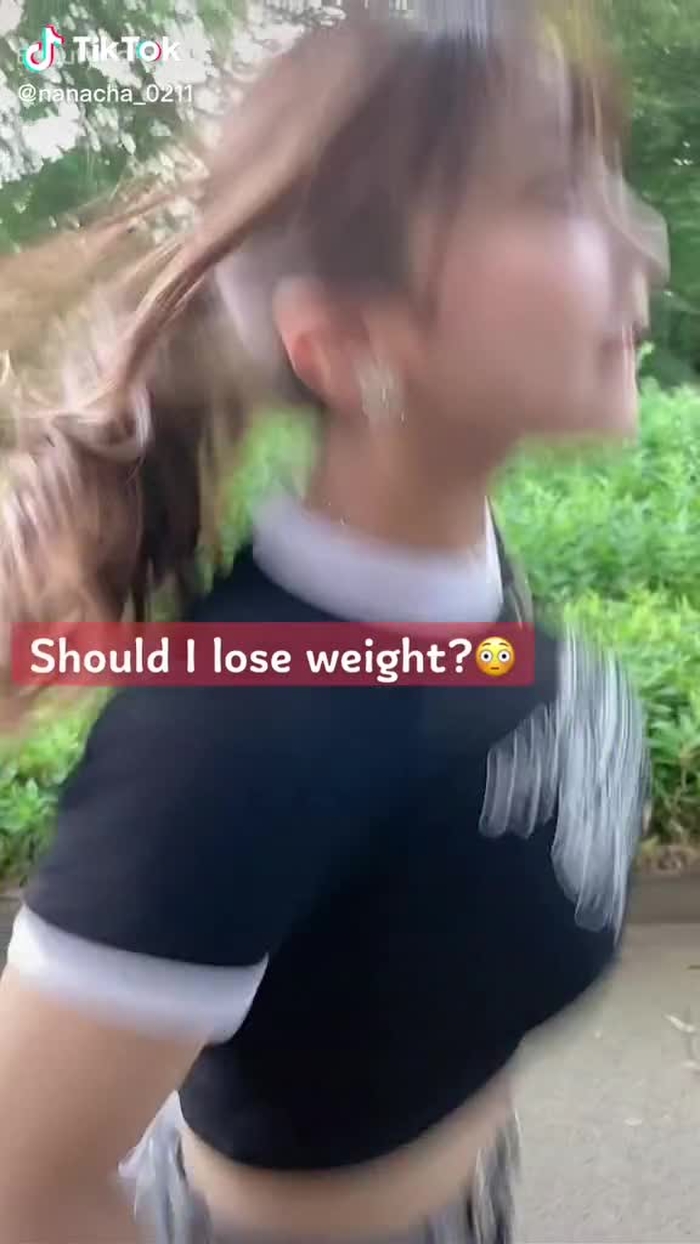 痩せた方がいいかな？🥺Should I lose weight?