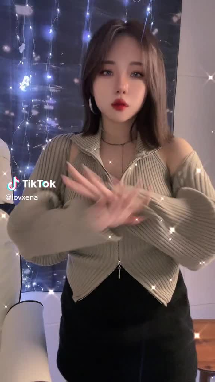 이거 확대 되는거 신기하네 몰랐음 초안인데 박자 맞는게 신기해서 #초안털기 #trending #추천떠라 3