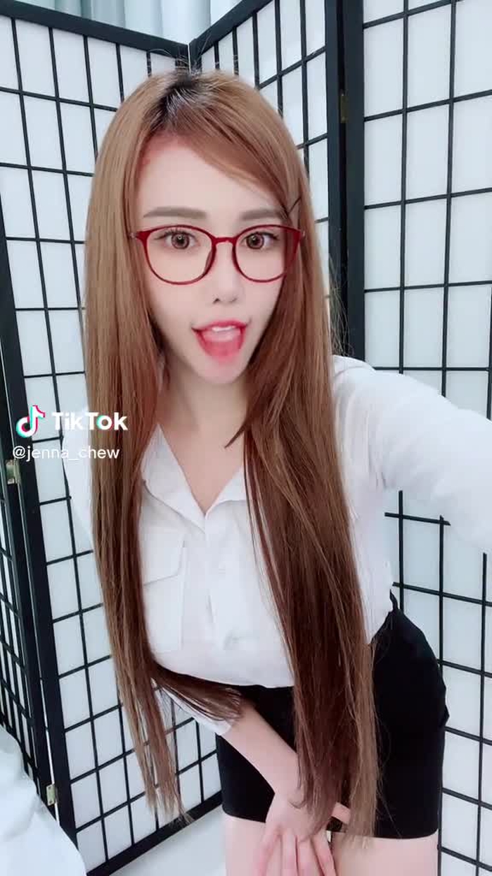 我的AI 😜一起玩一個？ 2