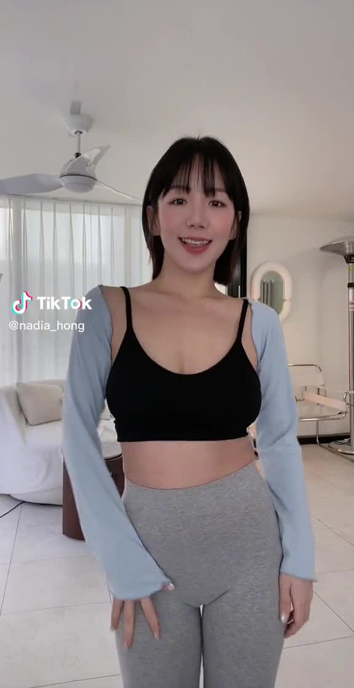 나디아 홍 Nadia Hong (@nadia_hong) 's videos with big boy sza - katelin