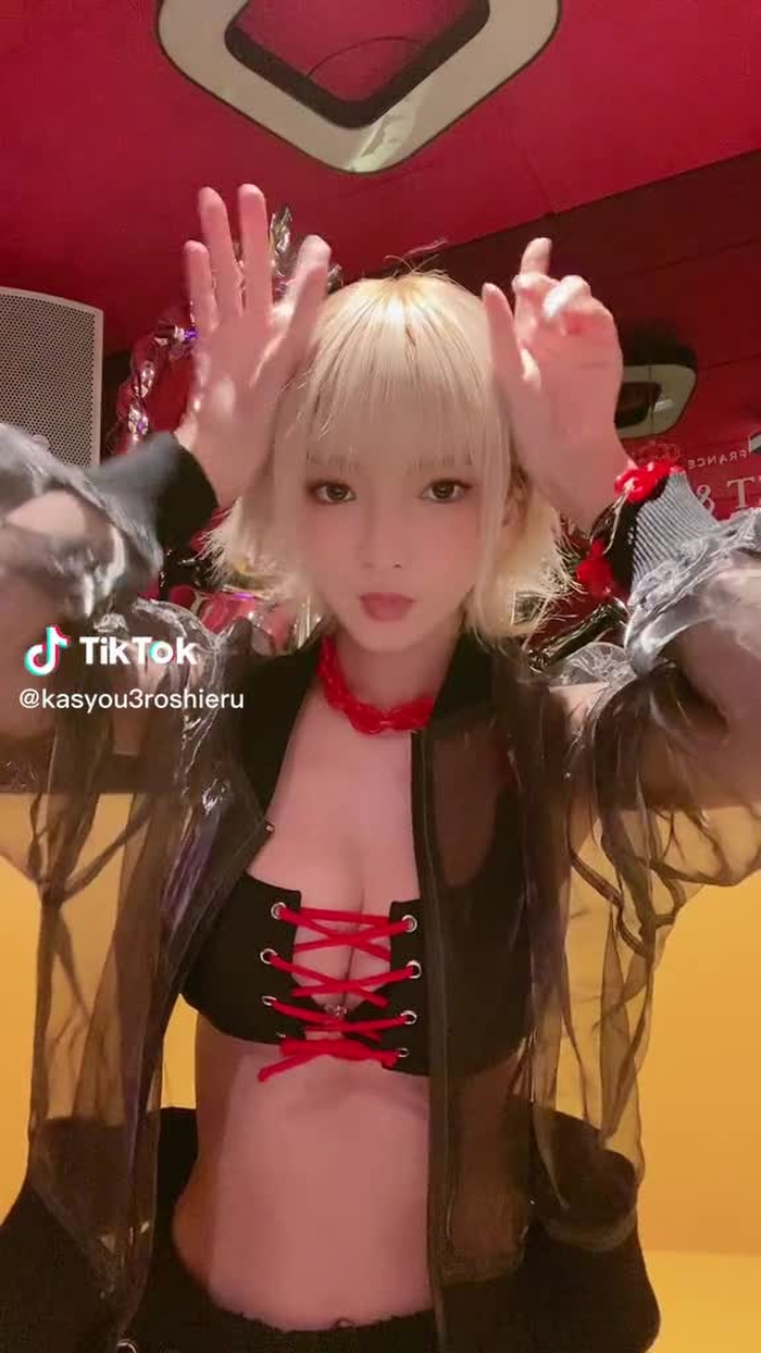 あけおめ #コスプレ #cosplay #コスプレイヤー #cosplayer #fyp #金髪ショート