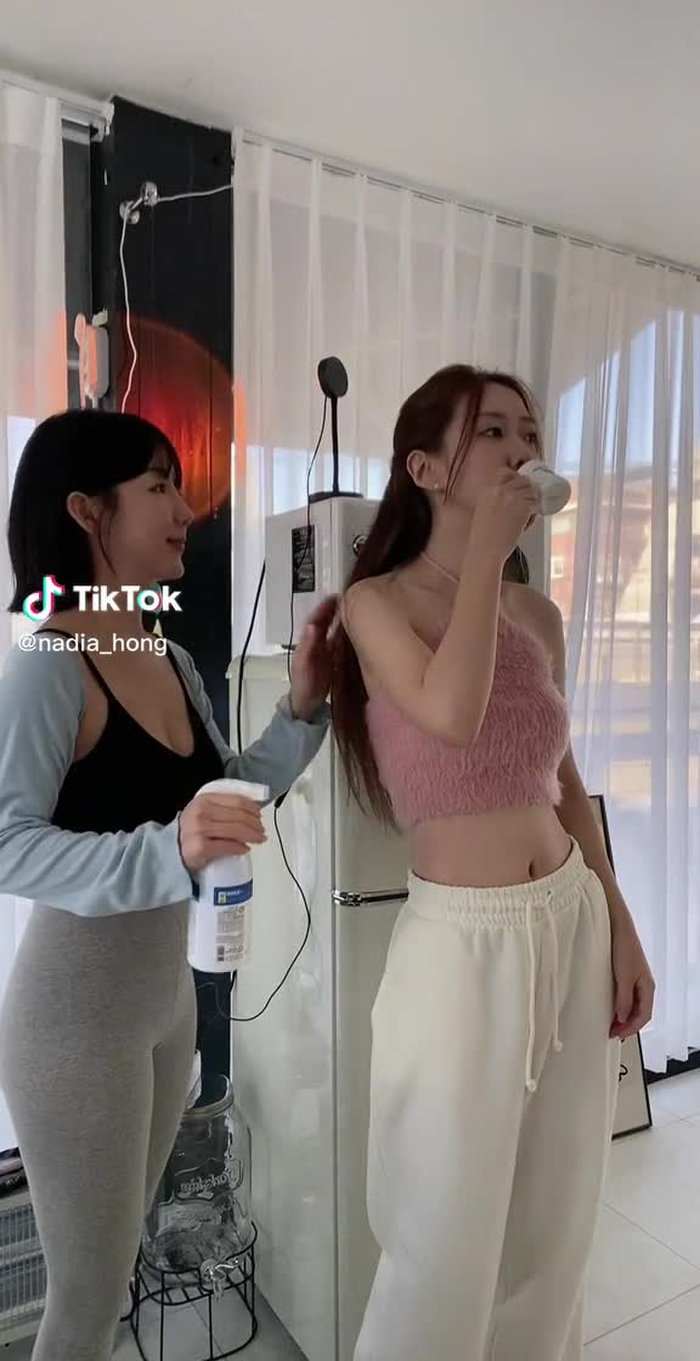 나디아 홍 Nadia Hong (@nadia_hong) 's videos with muerto gang - qubelly🗽