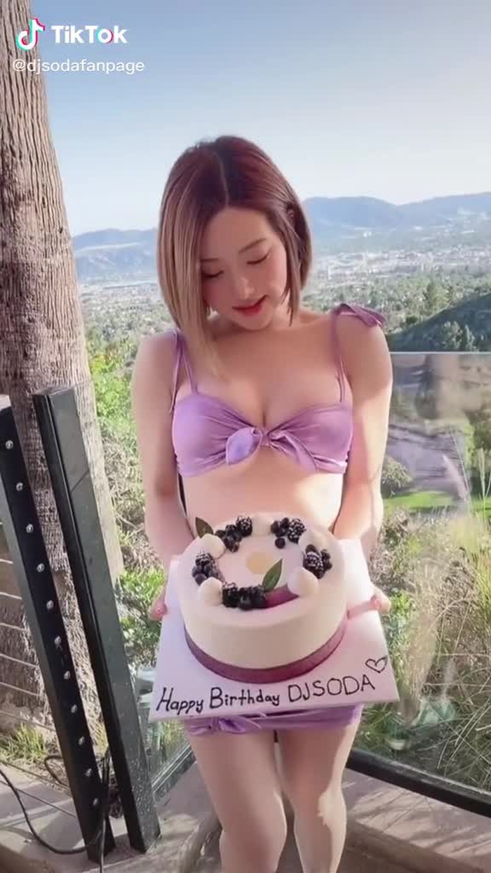 Come celebrate my Birthday with ME at @academy__la tomorrow night!💜💜...