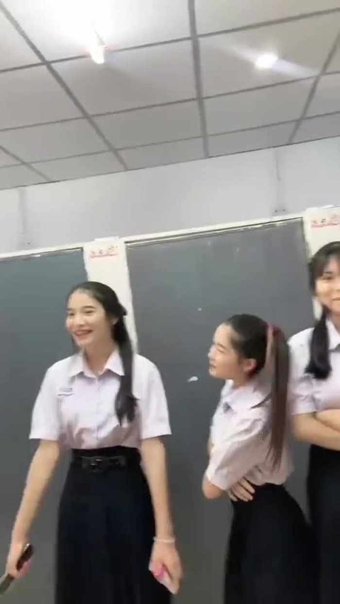 THAI-Student student13_thai 47