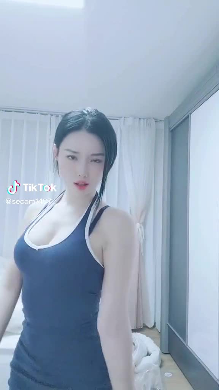 새해부터 까유니 위염이래유 여러분...ㅠㅠ힝 내가 좋아하는 코피 몬묵어융 디카페인을 즐겨야해유ㅜㅜ #추천 #새해 #와다시와