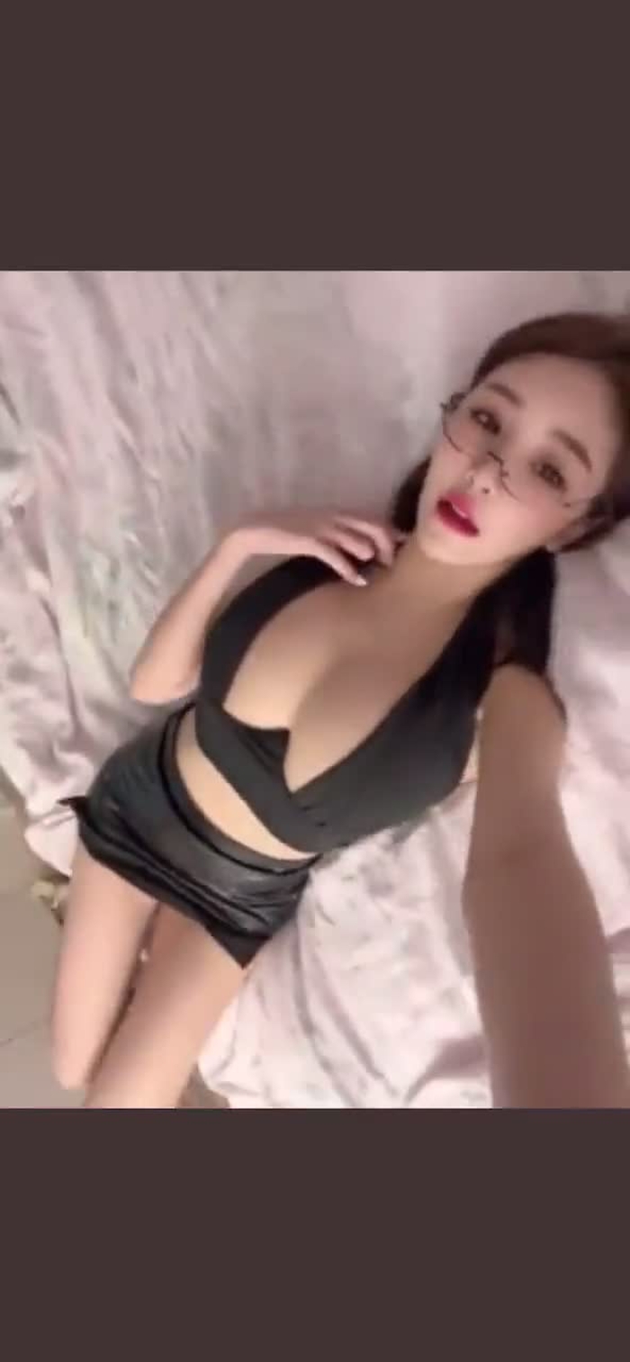X婷 kbN0iPSDwXxHEzz 1