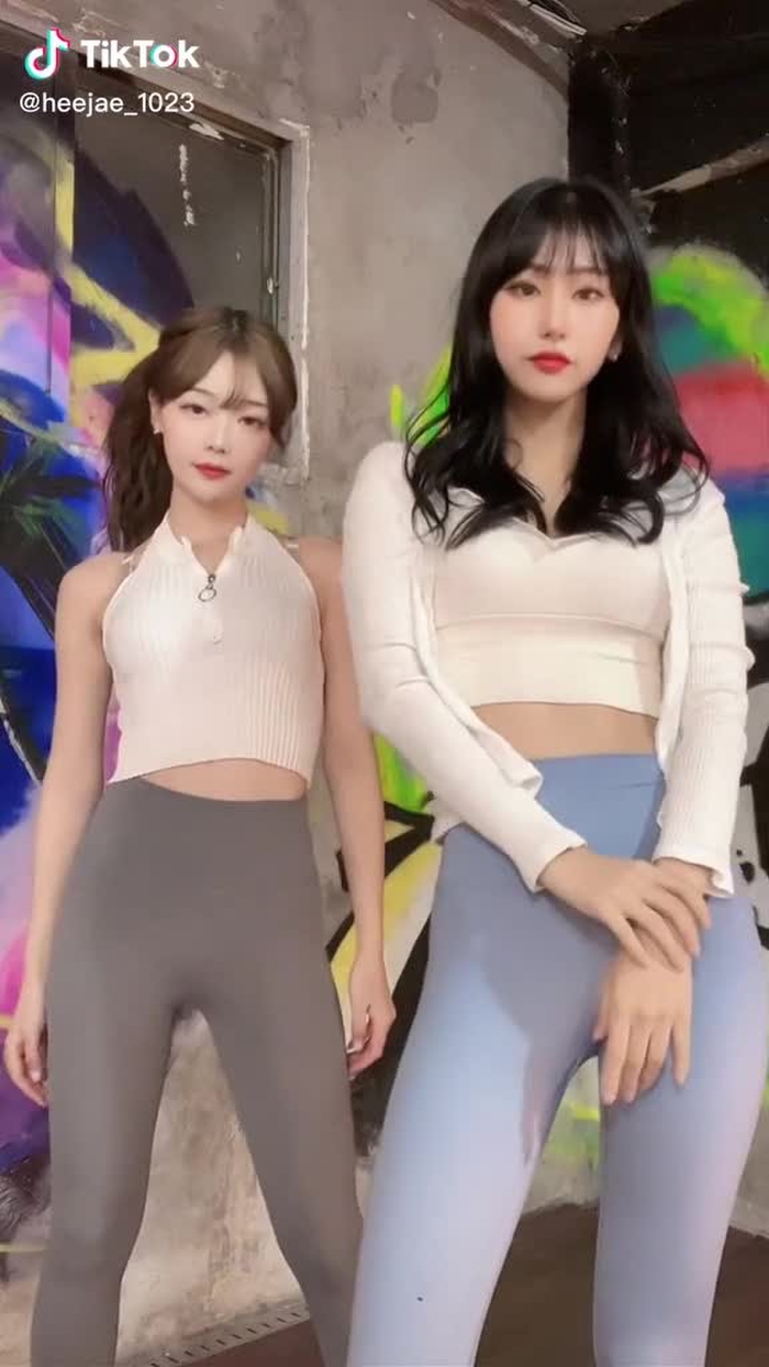 폭풍 업뎃 좋은사람 (◍•ᴗ•◍) ?! #런칭 #아몹 #AMOB#레깅스 #이연화레깅스 #완성형 에슬레져 #몸매라인보정 #착용... 5