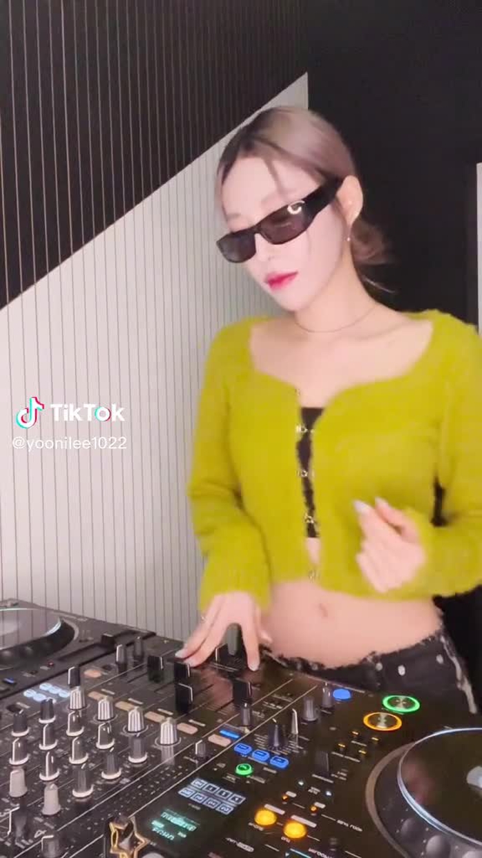 #Detroit'sFilthiest #dJ유니 #DJYOONI
