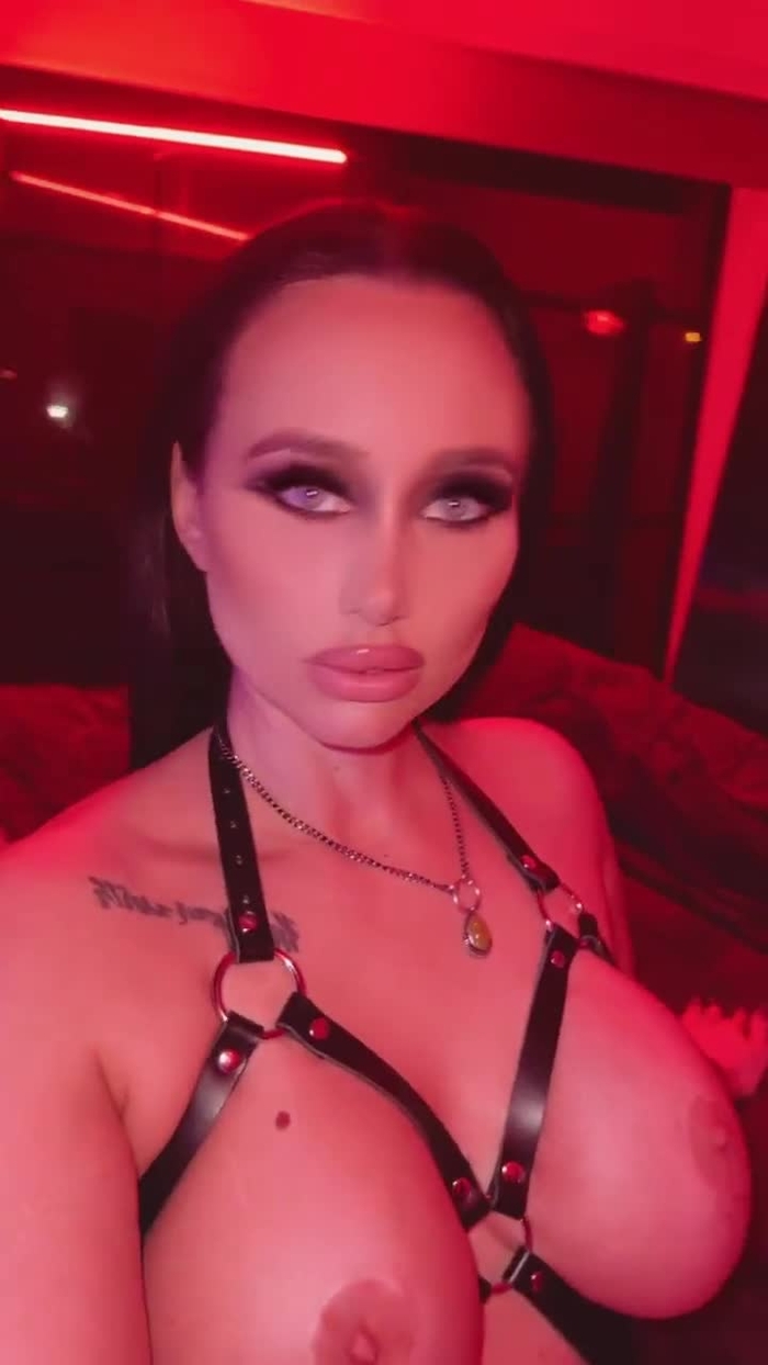 Dara Bella moneybirdette 14