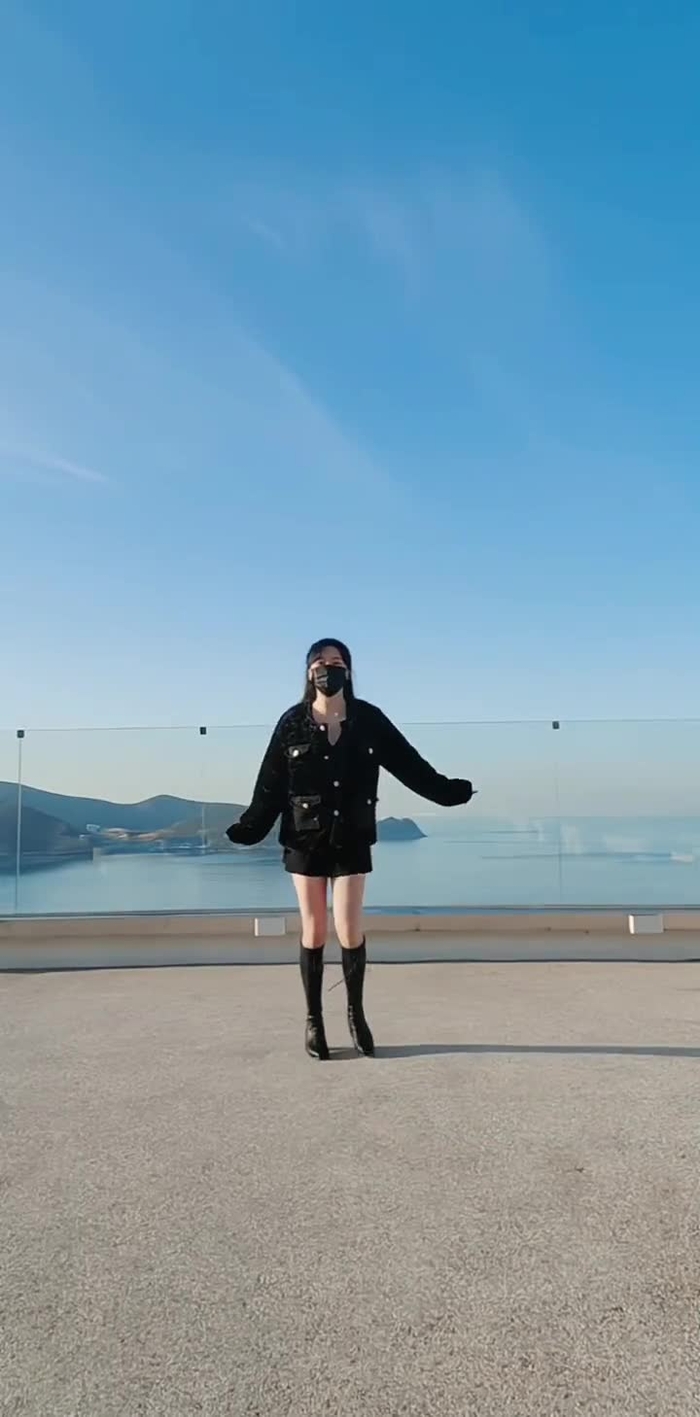 이노래 찾으려고 띵 치면 띵띵땅땅땅띵띵띵 나오는거 넘 웃김