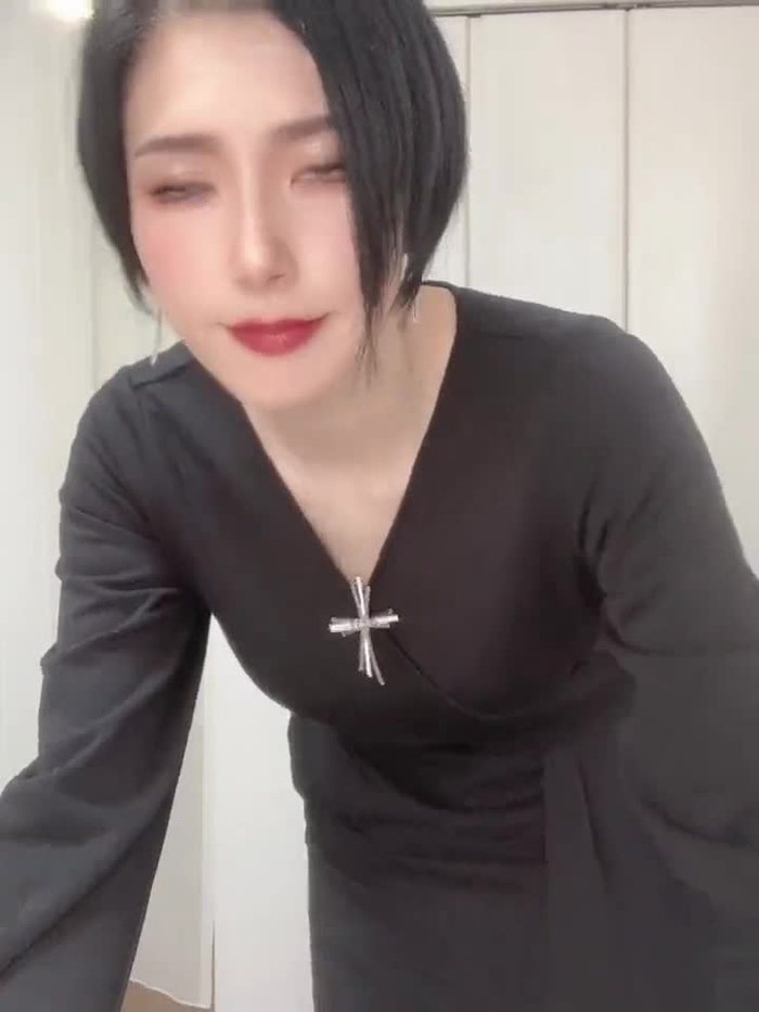 鷹村アオイ🌹 aoi_takamura 2