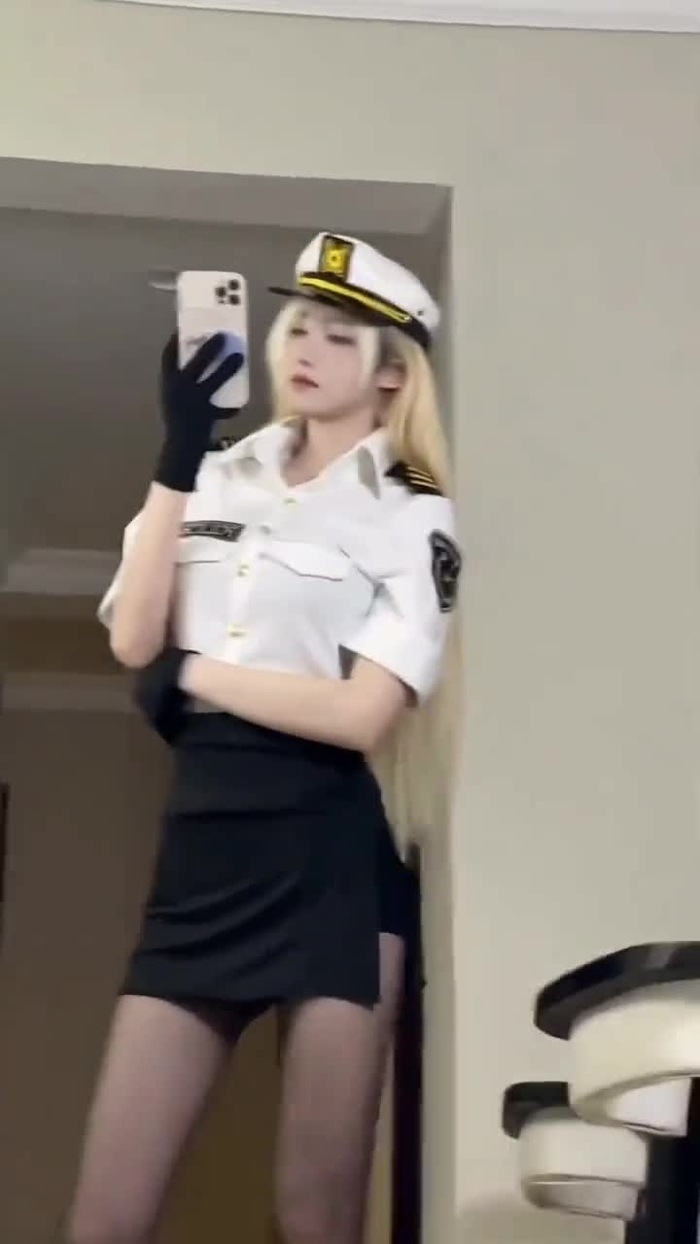 Momoko MomoKo7014