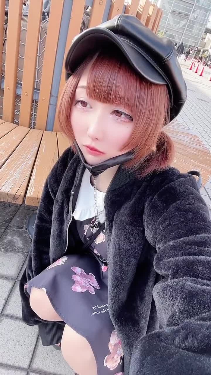 夏城 陽詩 ＊ Hinata🕍🩹1/21ミックロ(レイヤーフリマ) 22俺庭Party Girl gereegero2