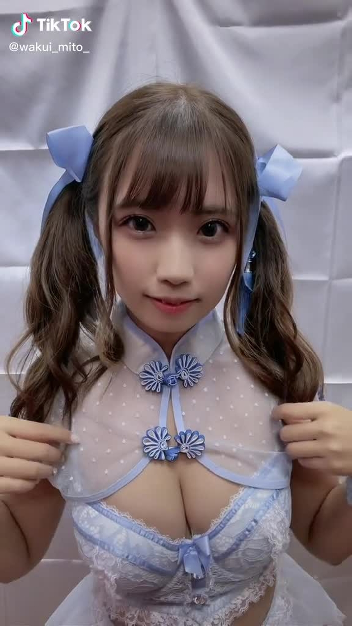 和久井美兎(みとぴょん)🐰 (@wakui_mito_) 's videos with i love eddie munson - #1 raquelle stan 🙌