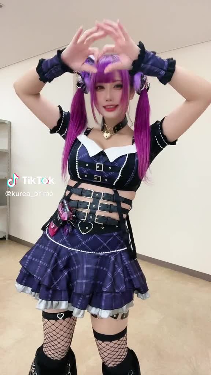 踊ってたら同じブースのおにゃのこが一緒に踊り出してくれて照れたのを隠せなかったンゴww