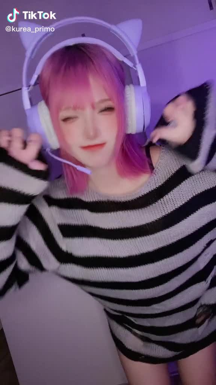 ぴょこぴょこしとる(ᐢ ˙꒳​˙ᐢ)