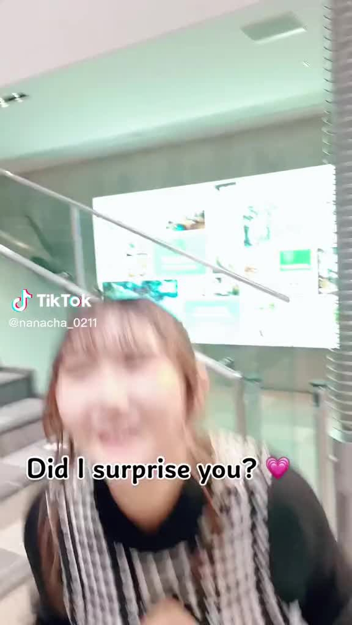 びっくりした？♡ Did I surprise you?