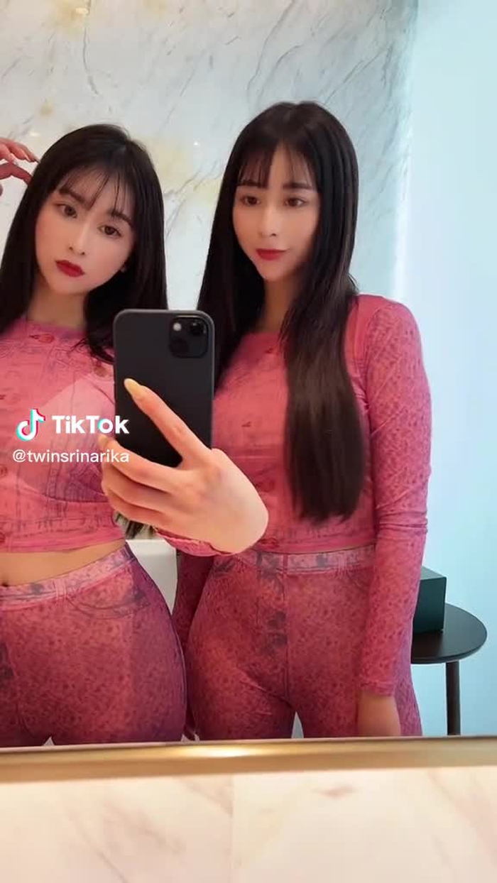 香港🇭🇰🇭🇰#双子 #twins