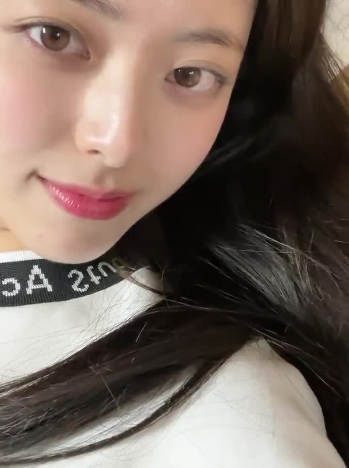 ITZY YUNA 신유나 ITZY_twt_YUNA 6