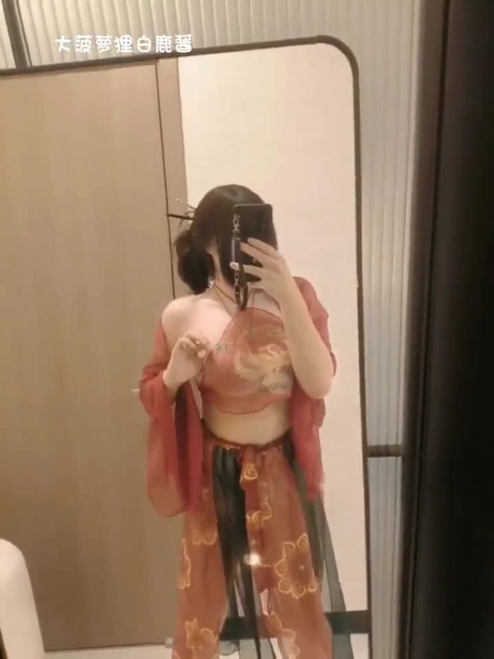 大菠萝狸白鹿酱 tiedan886886 8