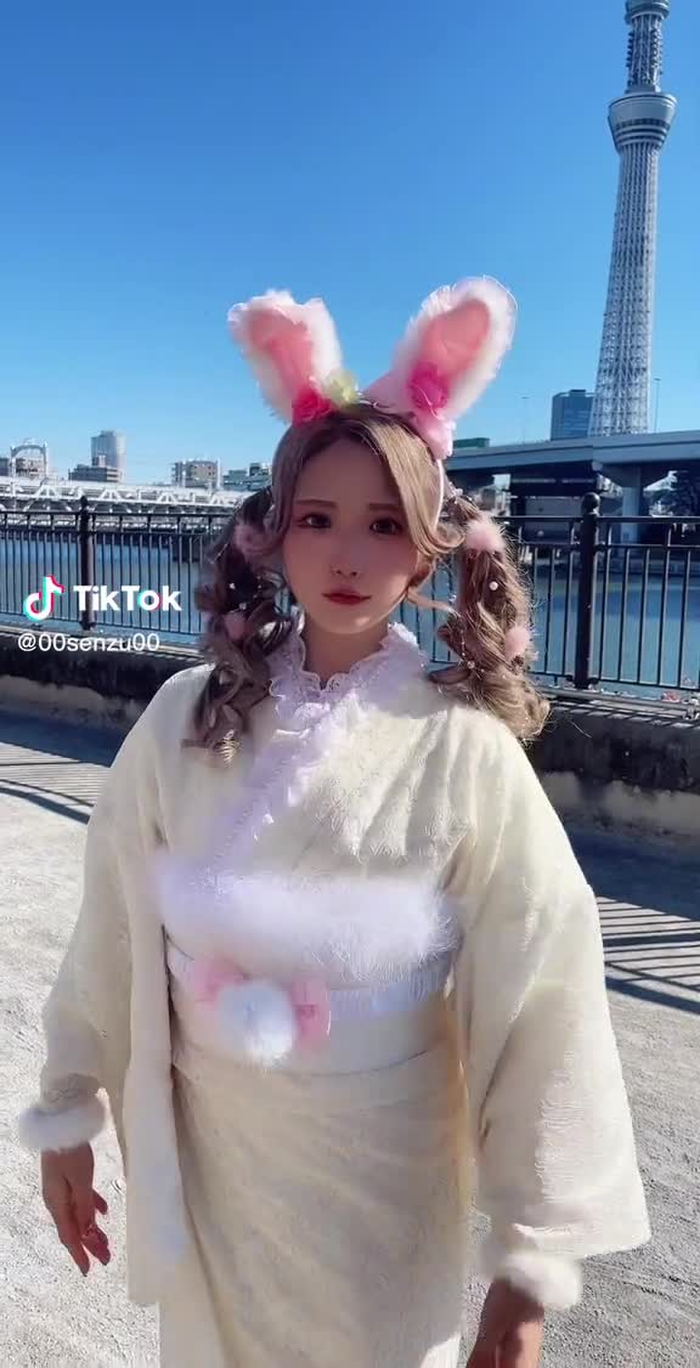 うさみみ着物ぎゃう#コスプレイヤー #浅草 #浅草着物 #ギャル #レース着物 #ケモ耳