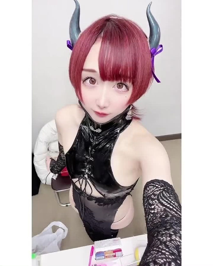 夏城 陽詩 ＊ Hinata🕍🩹1/29フェチフェス【4F-61】 gereegero2