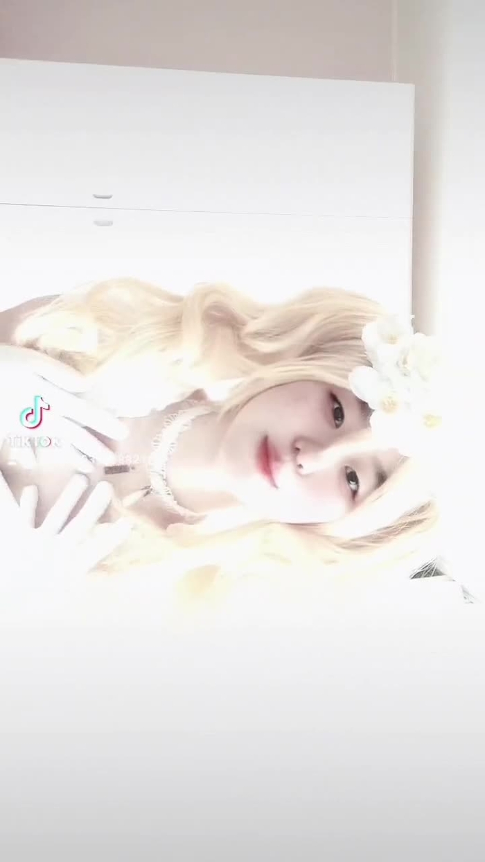 미련 | 일러 토 milyeon11 17