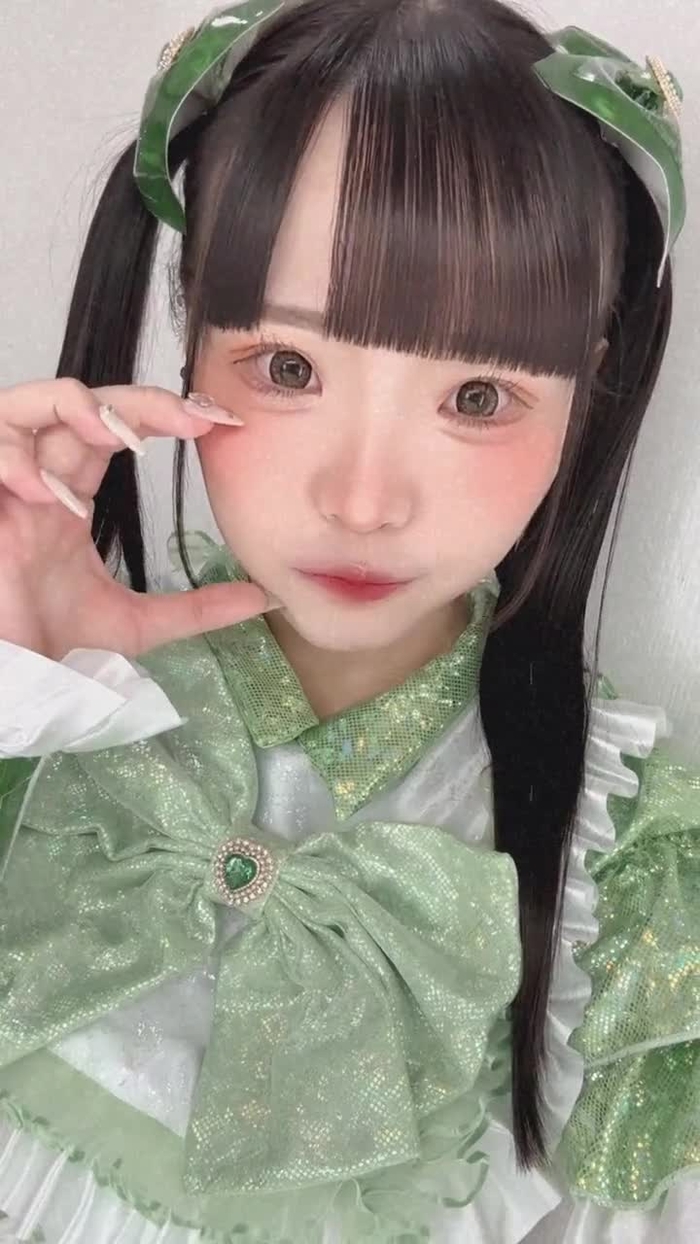 花凪 梨理🍐月宵◇クレシェンテ hanagiriri_luna 1
