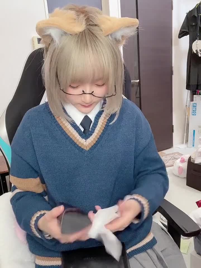 ろこむ🐈🌱 kitsui_xo 1