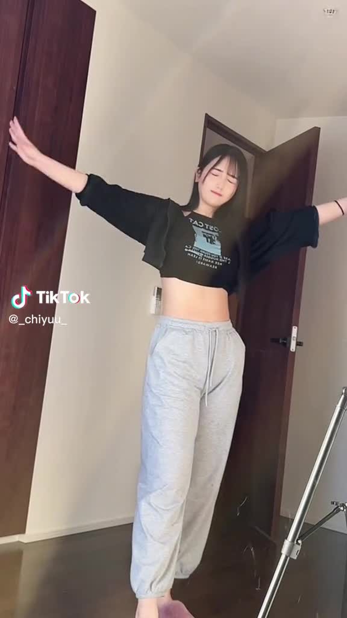私の体型でひとつ言えるメリットは絶対に安産やで👶🏻 #骨格ウェーブ