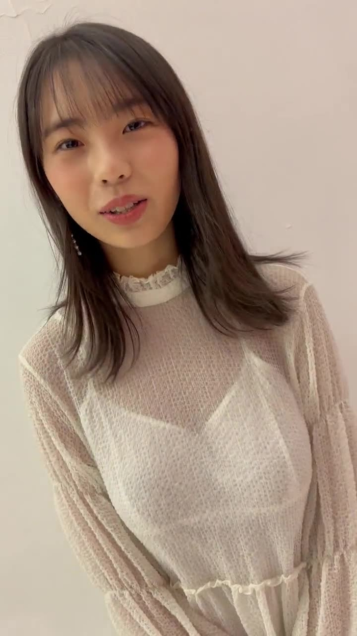 菊地姫奈 最新写真集『moment』公式 hinaphotobook 2