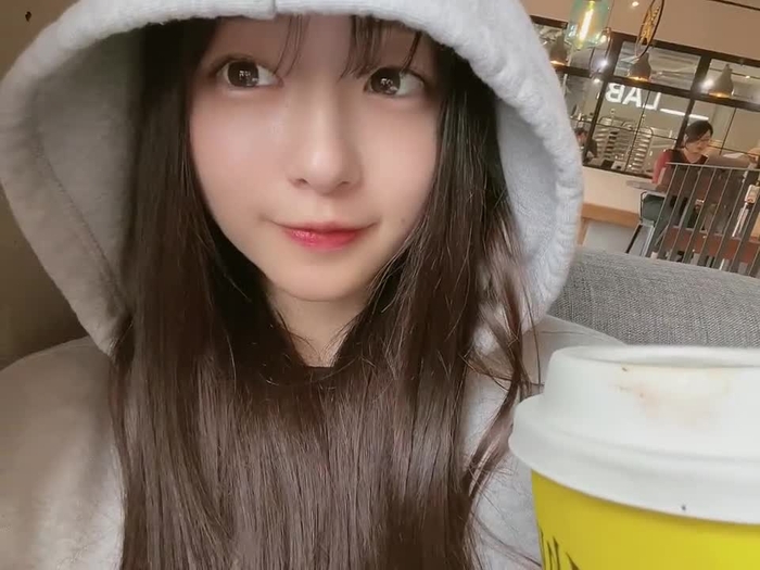 我妻ゆりか︎︎ yurikatsupa 1