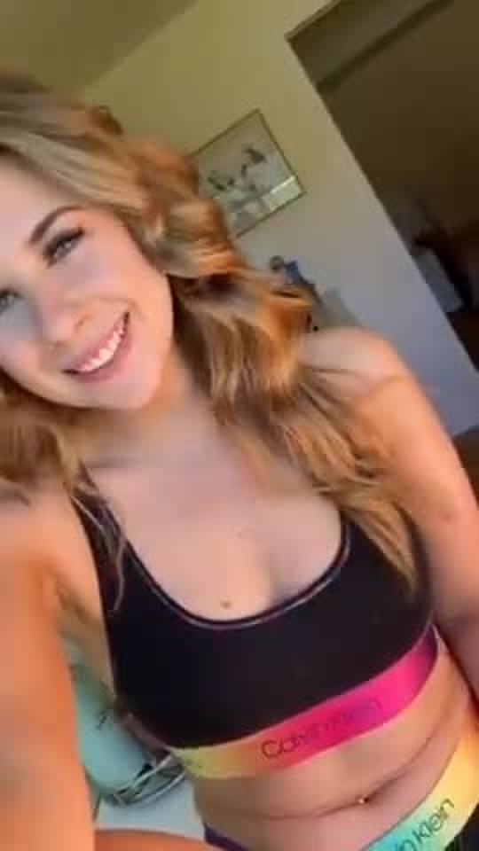 vanessariley vanessadoescorn 1