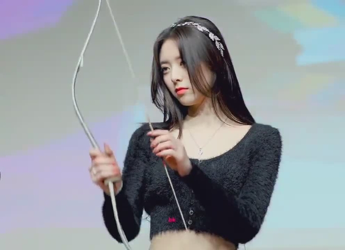 ITZY YUNA 신유나 ITZY_twt_YUNA 20