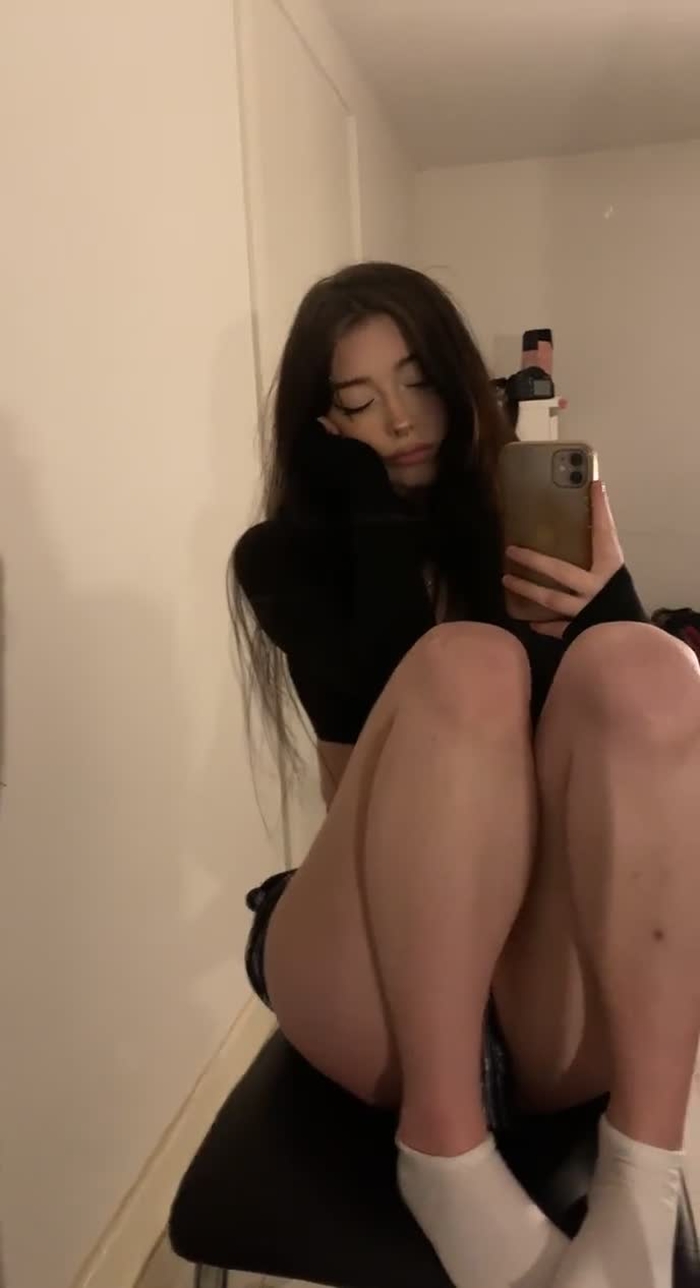 dana 🦇 danadontmiss 8