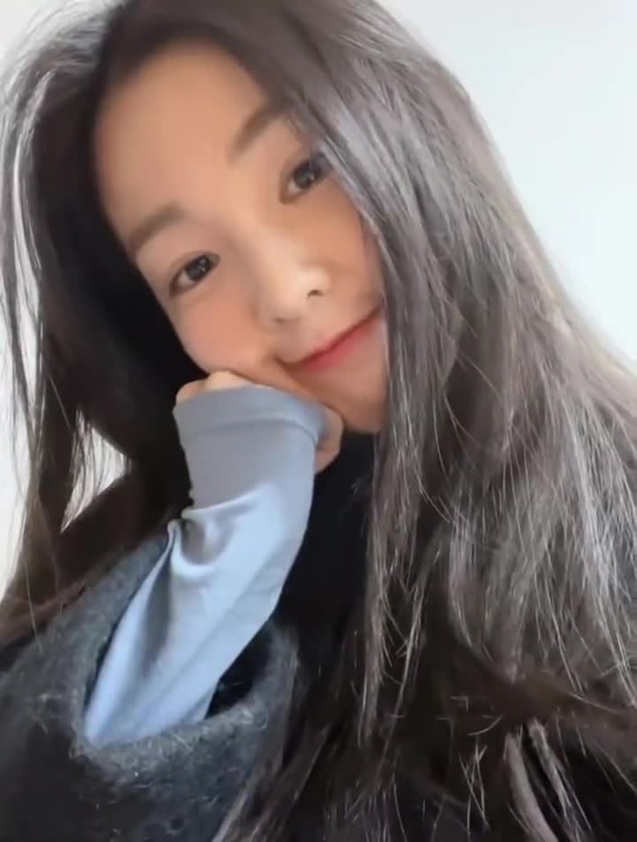 meowrene tyarenebae