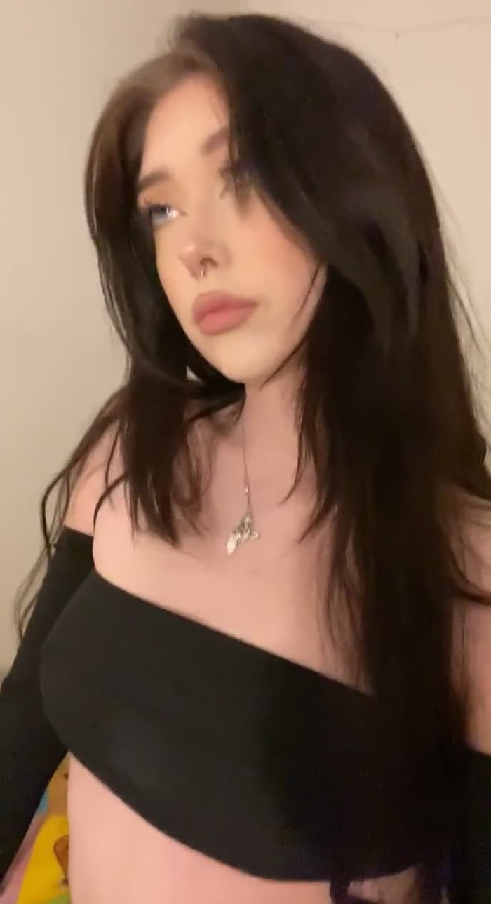 dana 🦇 danadontmiss 9