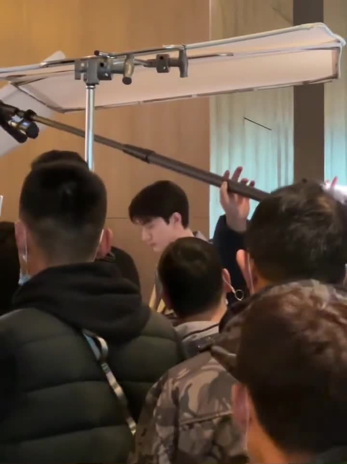 Simply Zhou Ye 周也 SimplyZhouYezi 60