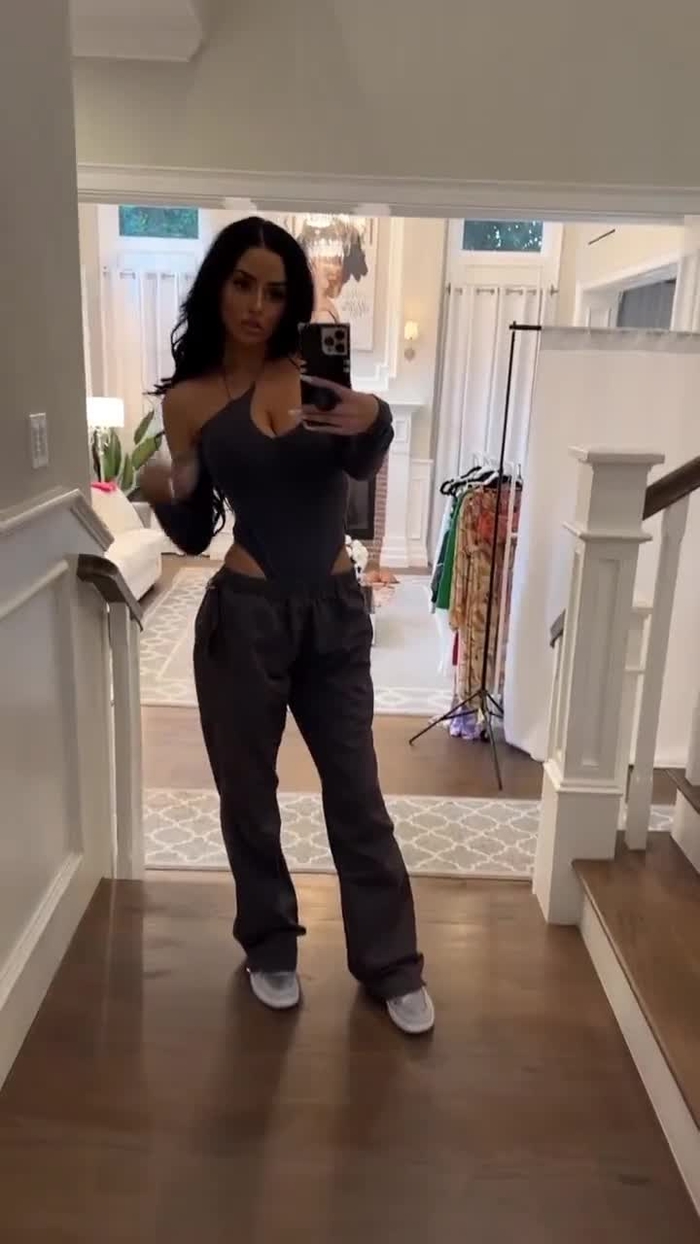 Abigail Ratchford AbiRatchford 17
