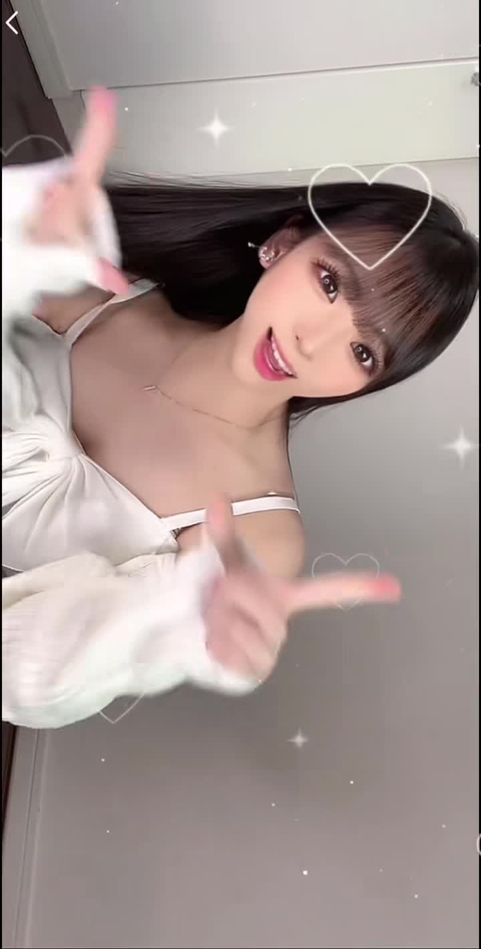 肩紐捻れちゃってる。#おすすめにのりたい