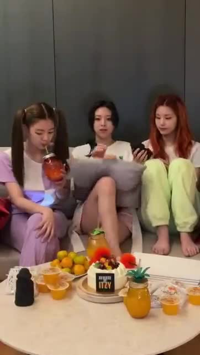 여돌 연구소장 hoot2299 87